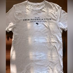 Men’s Abercrombie & Fitch T-shirt, size Medium, like new!